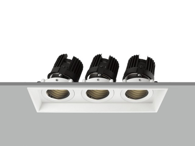 TE VN4048 3 x 10W 可調角度方型嵌入式筒燈 TE VN4048 3 x 10W 可調角度方型嵌入式筒燈
