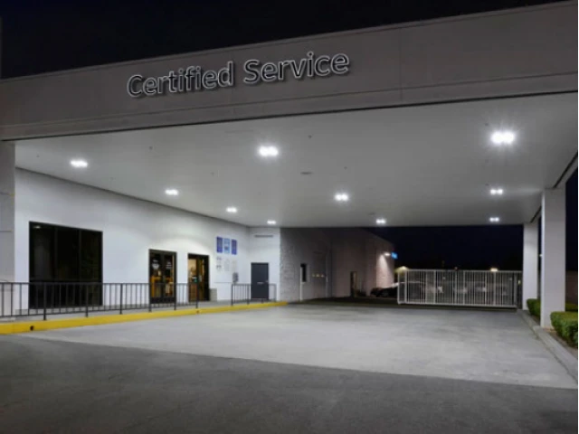 CREE 304 Series Canopy luminaires CREE 304 Series Canopy luminaires